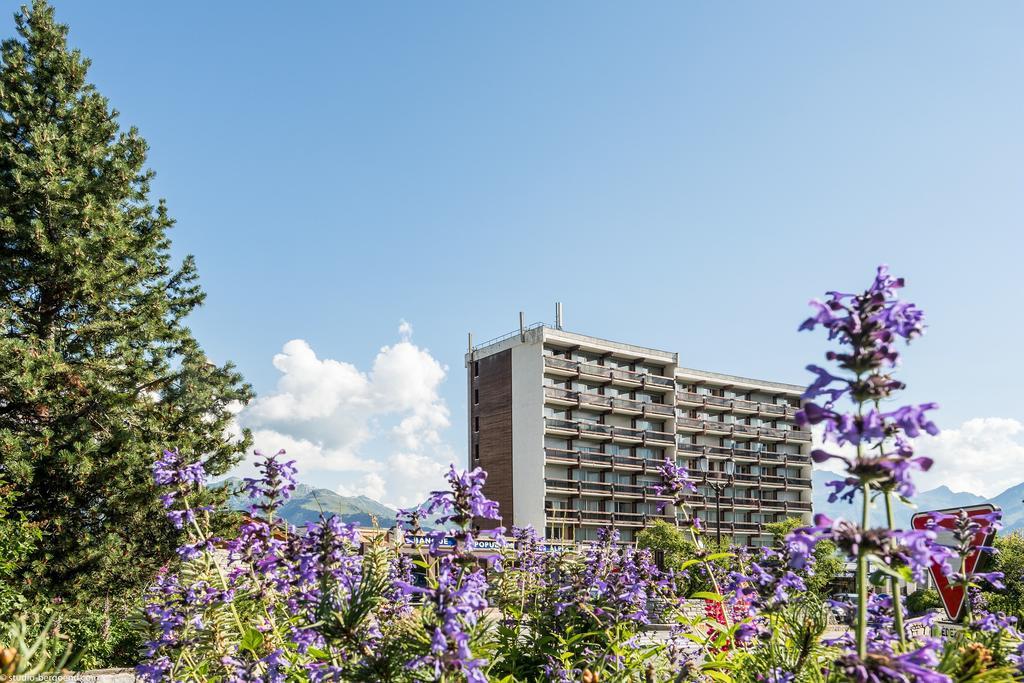 Residence Pierre & Vacances Les Ecrins คูร์เชอแวล ภายนอก รูปภาพ